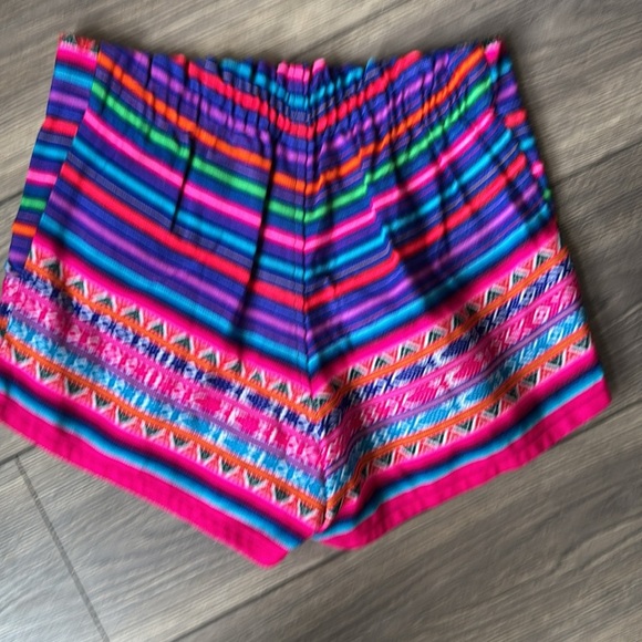Colorful Patterned Shorts size medium - Picture 2 of 11